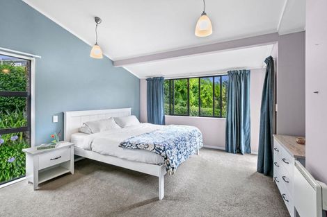 Photo of property in 108a Wairau Road, Oakura, 4314