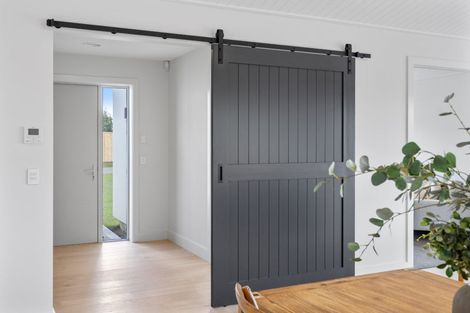 Photo of property in 7 Pihoihoi Close, Waikanae, 5036