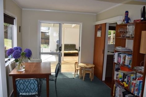 Photo of property in 68 Kohekohe Street, New Lynn, Auckland, 0600
