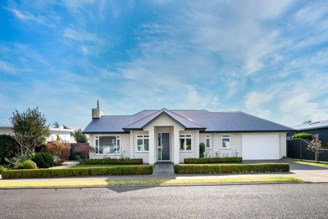 Photo of property in 8 Te Heipora Place, Havelock North, 4130