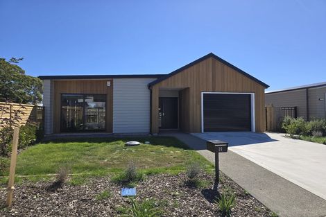 Photo of property in 19 Rotoiti Place, Paraparaumu, 5032