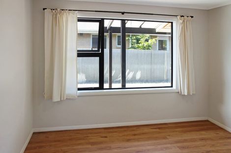 Photo of property in 111 Gayhurst Road, Dallington, Christchurch, 8061