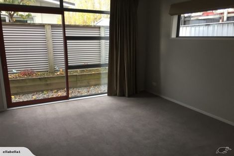 Photo of property in 16 Roberts Street, Martinborough, 5711