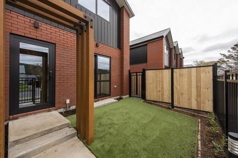 Photo of property in 2/16 Biddle Crescent, Taita, Lower Hutt, 5011