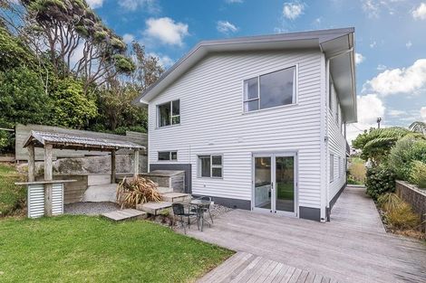 Photo of property in 86 Muri Road, Pukerua Bay, 5026