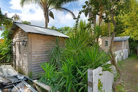 Photo of property in 56 Clayburn Road, Glen Eden, Auckland, 0602