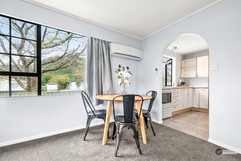 Photo of property in 68a Gemstone Drive, Birchville, Upper Hutt, 5018