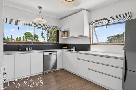 Photo of property in 71 Gorge Road, Maungaturoto, 0520