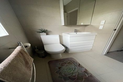 Photo of property in 38 Powrie Street, Glenfield, Auckland, 0629