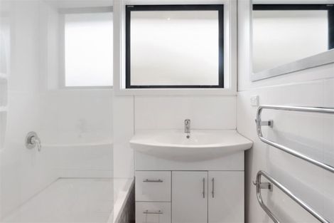 Photo of property in 16 Horton Place, Avondale, Christchurch, 8061