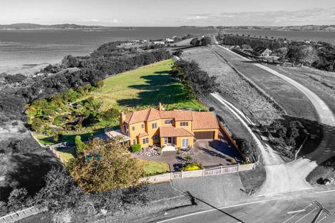 Photo of property in 220 Whitmore Road, Tawharanui Peninsula, Warkworth, 0986