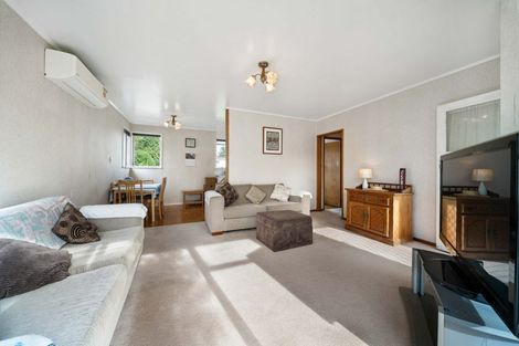 Photo of property in 80 Riverpark Crescent, Henderson, Auckland, 0610