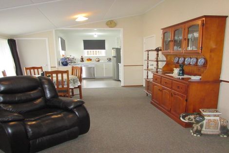Photo of property in 4 Mill Street, Tapanui, 9522