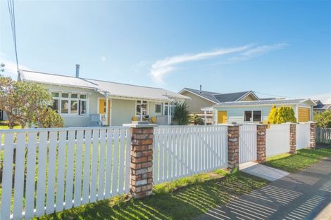 Photo of property in 22 Kawatiri Avenue, Gonville, Whanganui, 4501