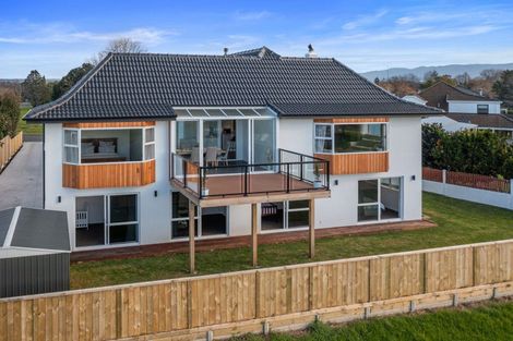 Photo of property in 61 Links View Drive, Omokoroa, 3114