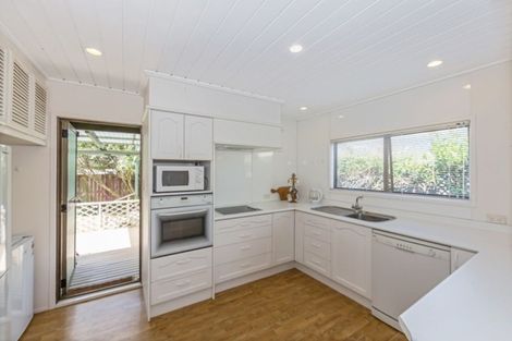 Photo of property in 9b Centreway Road, Orewa, 0931