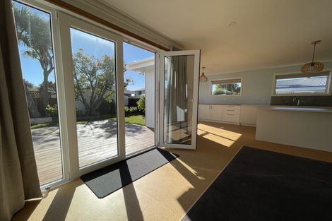 Photo of property in 31 Grahams Road, Ilam, Christchurch, 8041