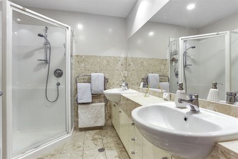 Photo of property in Mon Desir Apartments, 1d/173 Hurstmere Road, Takapuna, Auckland, 0622