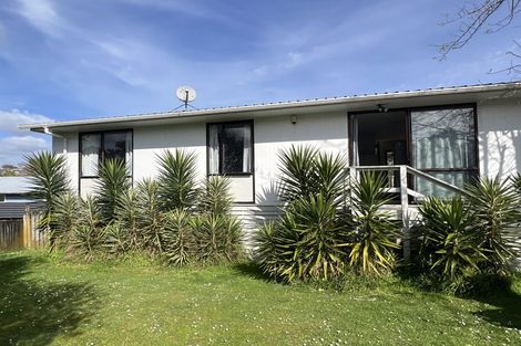 Photo of property in 22 Crosby Road, West Harbour, Auckland, 0618