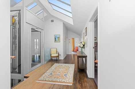 Photo of property in 286 Oriental Parade, Oriental Bay, Wellington, 6011