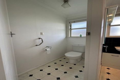 Photo of property in 77 Birmingham Street, Takaro, Palmerston North, 4412