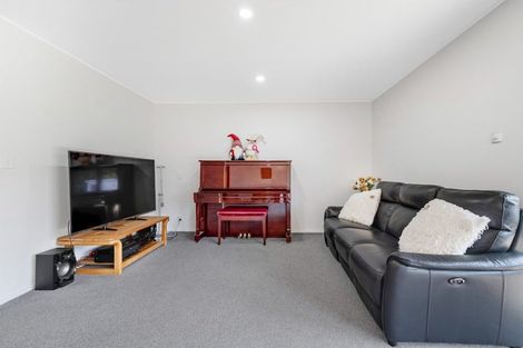 Photo of property in 1/21 Eastern Beach Road, Eastern Beach, Auckland, 2012
