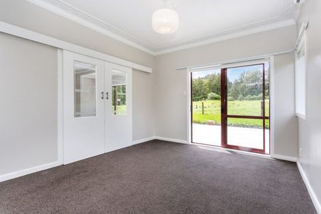 Photo of property in 369 Mangakura Road, Helensville, 0875