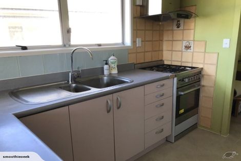 Photo of property in 36 Lisa Rise, Half Moon Bay, Auckland, 2012