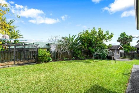 Photo of property in 20 Matisse Drive, West Harbour, Auckland, 0618