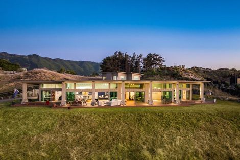 Photo of property in 187 Peka Peka Road, Peka Peka, Waikanae, 5391