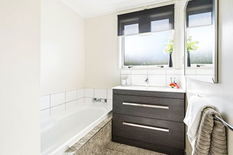 Photo of property in 4 Salmond Street, Halfway Bush, Dunedin, 9010