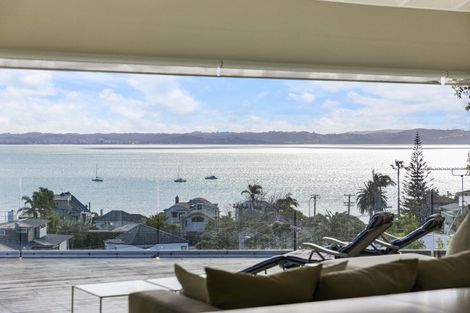 Photo of property in 53a De Luen Avenue, Tindalls Beach, Whangaparaoa, 0930