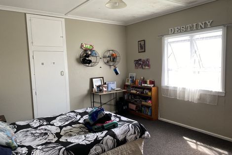 Photo of property in 14 Leicester Street, Patea, 4520