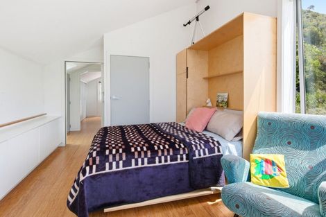 Photo of property in 100 Owhiro Bay Parade, Owhiro Bay, Wellington, 6023