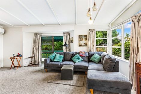 Photo of property in 17 Greenock Road, Ranui, Auckland, 0612