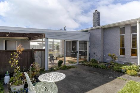 Photo of property in 20 Nikau Street, Inglewood, 4330