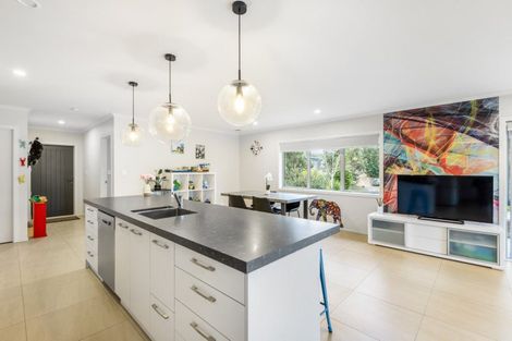 Photo of property in 2 Pams Way, Pokeno, 2471