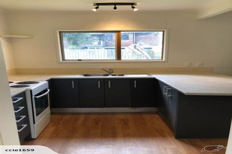 Photo of property in 14 Teviot Place, Totara Vale, Auckland, 0629