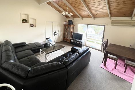 Photo of property in 54 Kennedy Avenue, Forrest Hill, Auckland, 0620