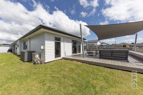 Photo of property in 7a Turpin Road, Riverhead, 0820