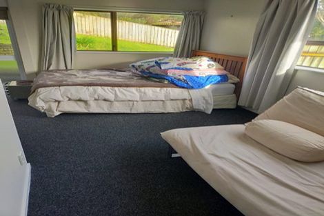 Photo of property in 3 Gaff Place, Whitby, Porirua, 5024