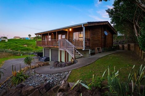 Photo of property in 17e Nelson Street, Helensville, 0800