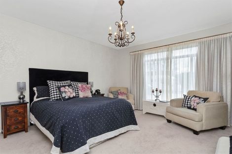 Photo of property in 8 Haddon Lane, Harewood, Christchurch, 8051