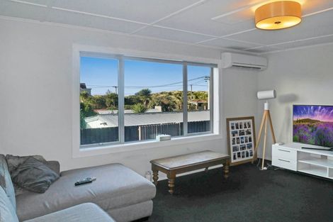 Photo of property in 14 Pacific Road, North New Brighton, Christchurch, 8083