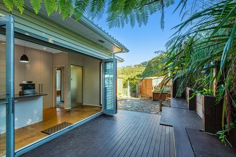 Photo of property in 4 Broomhill Road, Aro Valley, Wellington, 6012
