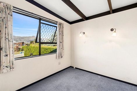 Photo of property in 19 Parry Crescent, Lake Hawea, Wanaka, 9382