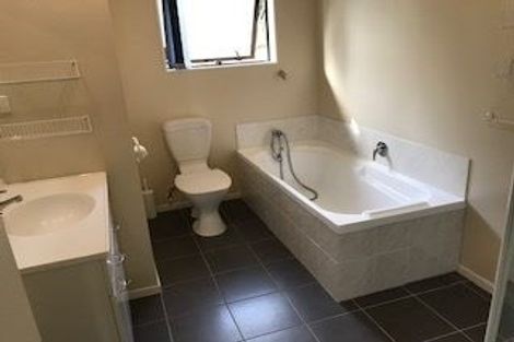 Photo of property in 9 Louvain Place, Greenhithe, Auckland, 0632