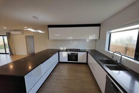 Photo of property in 1 Waikaka Place, Rototuna North, Hamilton, 3210