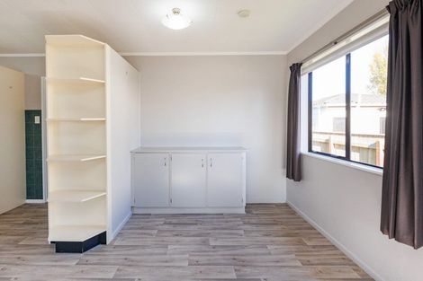 Photo of property in 6 Apollo Parade, Milson, Palmerston North, 4414