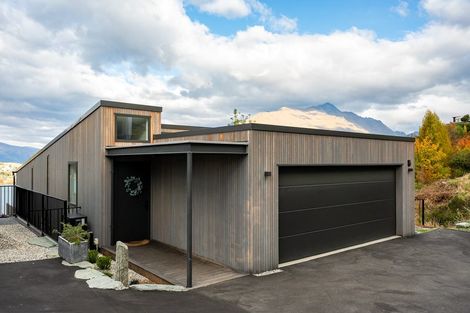 Photo of property in St Andrews Park, 9b Saint Mathews Place, Queenstown, 9300